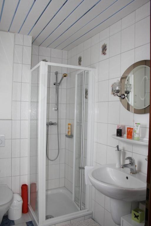 Casa Mya Flat With Gardenaccess And Terrase Apartment Kassel Exterior photo